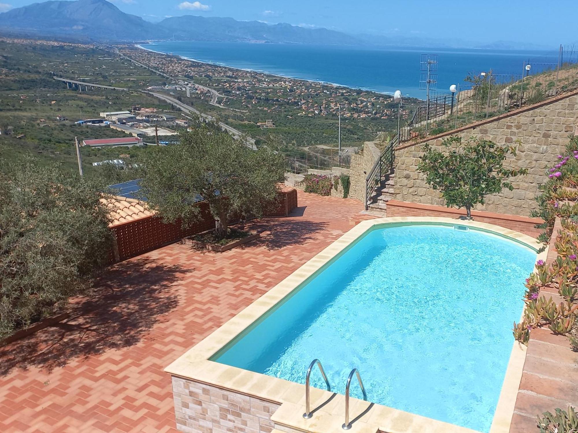 Villa Verde تْشيفالو المظهر الخارجي الصورة